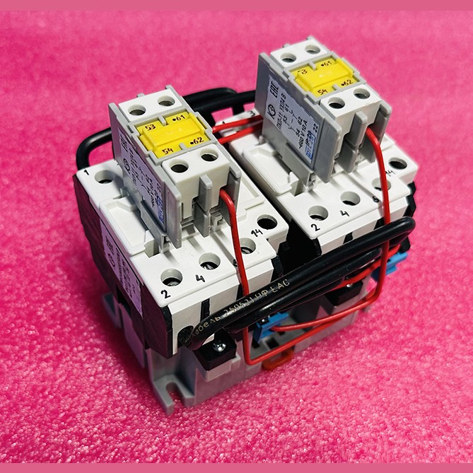 Пускатель электромагнитный ПМ12-040550 УХЛ4 В 220В 4з+2р 40А КЗЭ